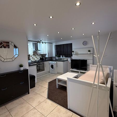 Cosy Guest Suite, West London Hounslow Buitenkant foto